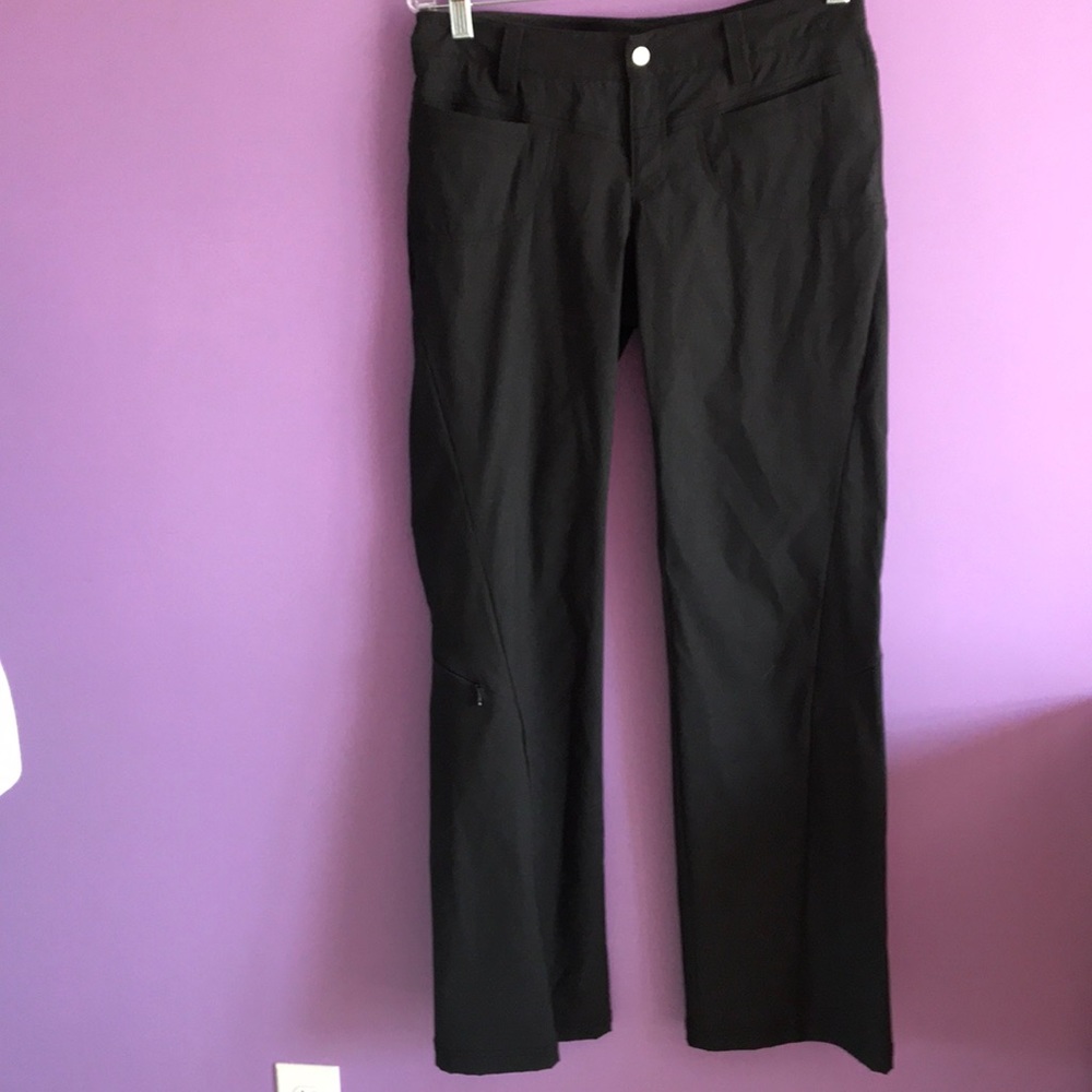 Athleta size 4 hiking pants MINT CONDITION